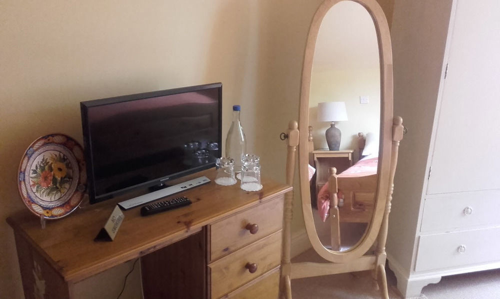 Blossom Hill Bed And Breakfast Killaloe Esterno foto